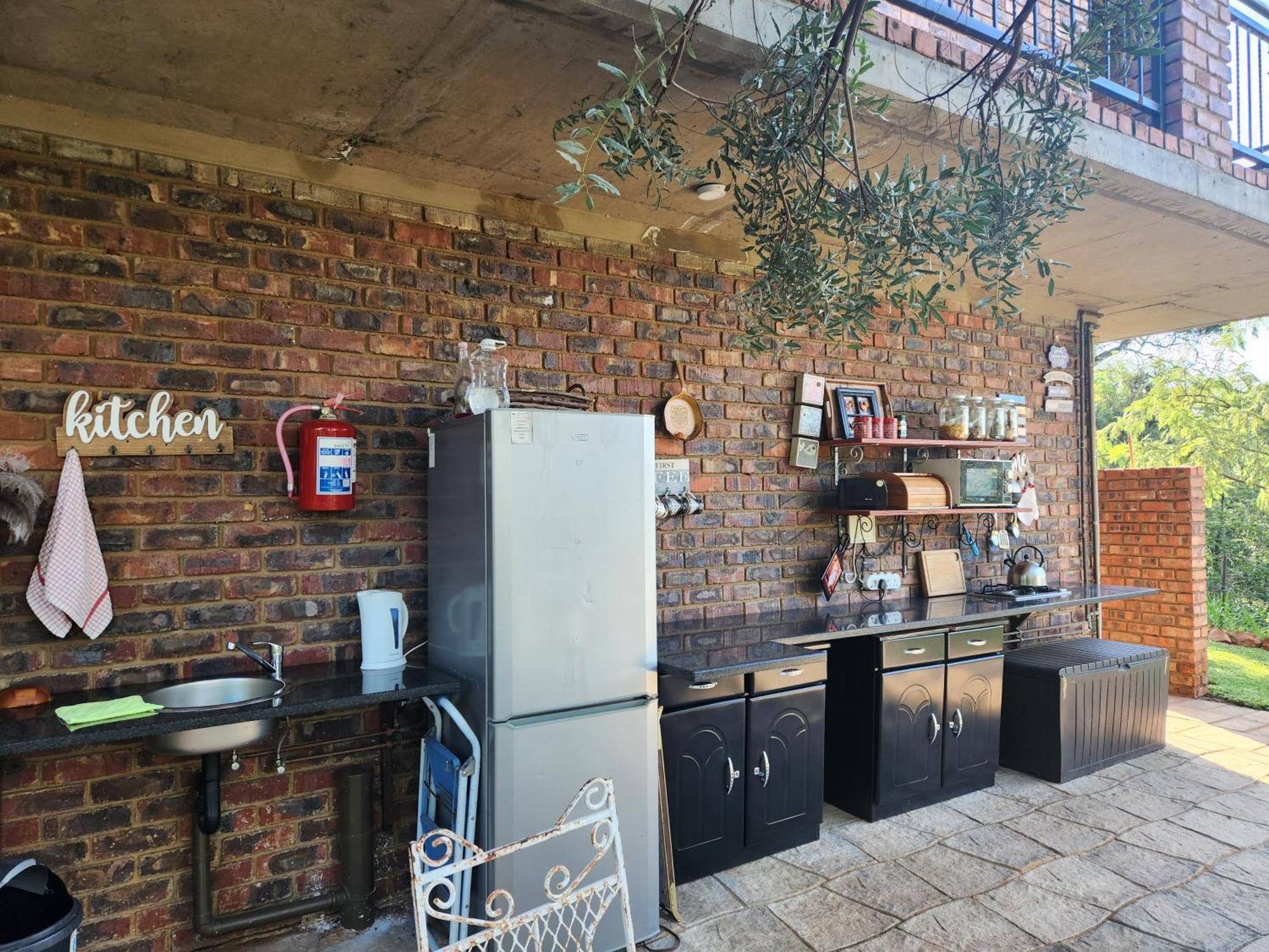Suikerbosrant Sleep And Go Bed and Breakfast Pretoria-Noord Buitenkant foto