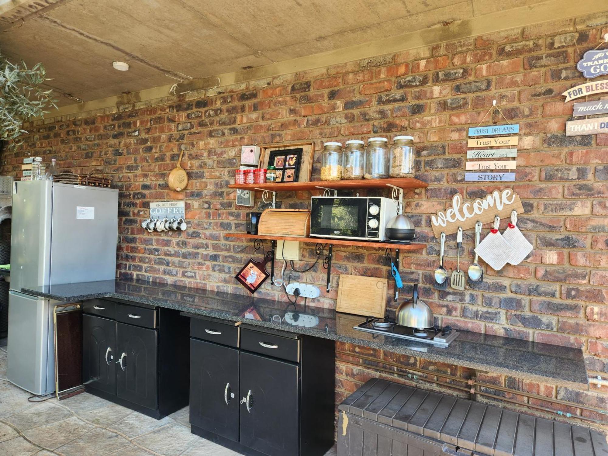 Suikerbosrant Sleep And Go Bed and Breakfast Pretoria-Noord Buitenkant foto
